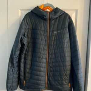 Eddie Bauer Men’s hooded first ascent jacket, large